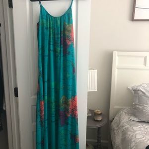 A whole Mu world maxi size small